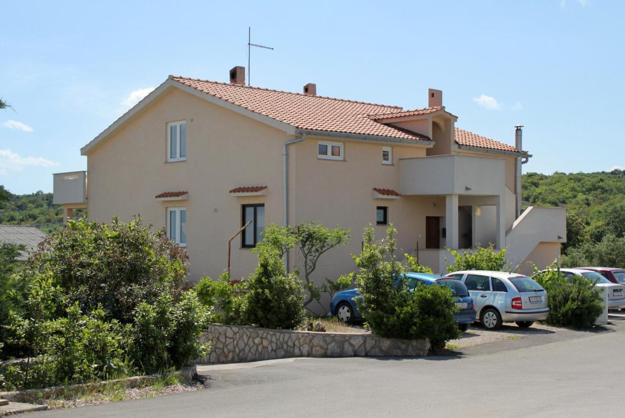 Rooms With A Parking Space Krk - 13553 Vrh  Exterior photo